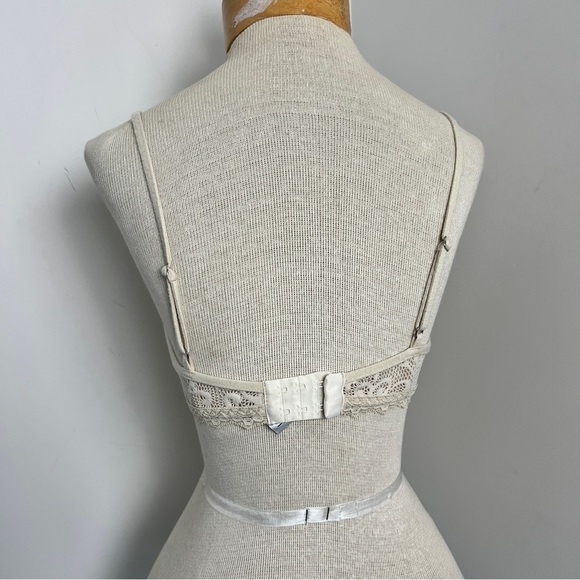 Suggest Cream Lace Floral Design Bralette Bra Nonpadded No wire Sz 32B (591) - Picture 4 of 7
